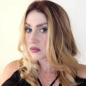 Meet your Posher, Shelly